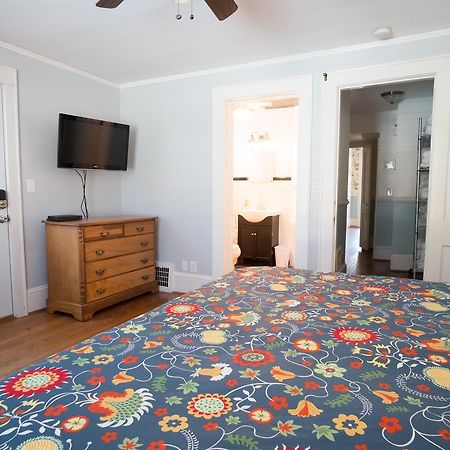 Swamp Rabbit Inn Travelers Rest Eksteriør billede