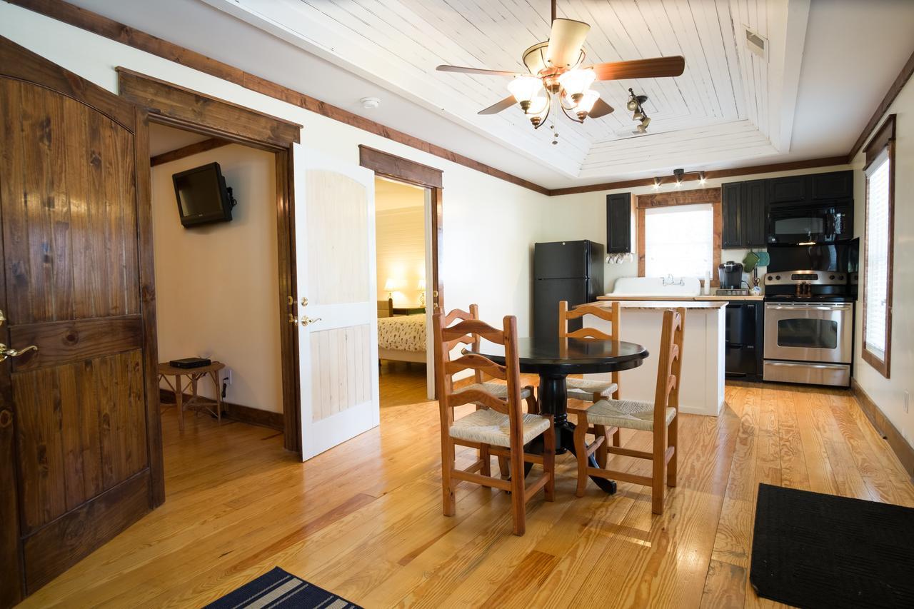 Swamp Rabbit Inn Travelers Rest Eksteriør billede