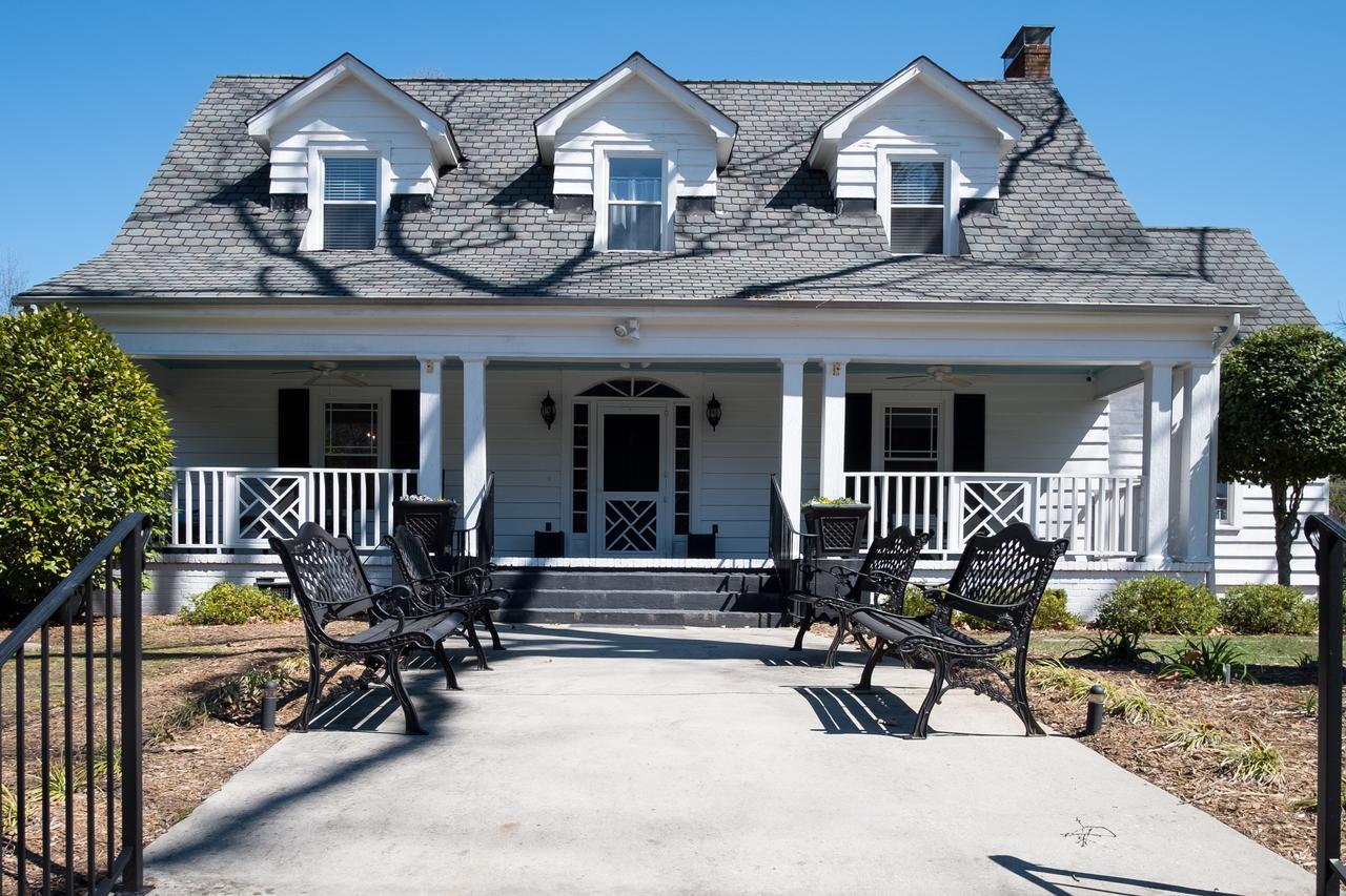 Swamp Rabbit Inn Travelers Rest Eksteriør billede