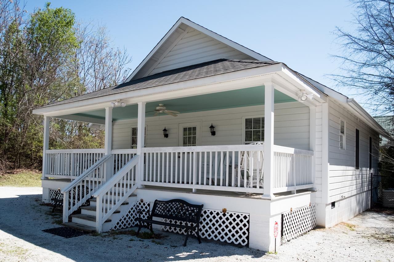 Swamp Rabbit Inn Travelers Rest Eksteriør billede